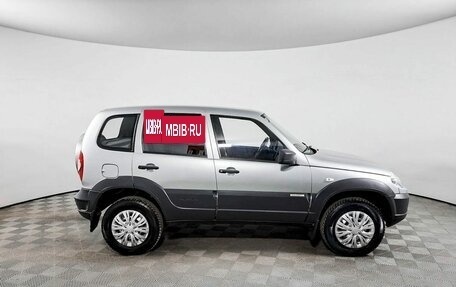 Chevrolet Niva I рестайлинг, 2015 год, 798 000 рублей, 5 фотография