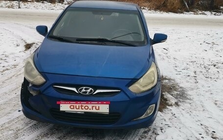 Hyundai Solaris II рестайлинг, 2012 год, 650 000 рублей, 3 фотография