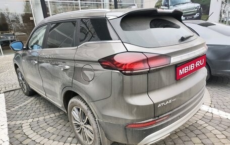 Geely Atlas, 2023 год, 2 590 000 рублей, 4 фотография