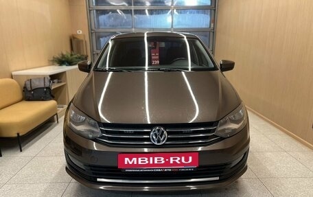 Volkswagen Polo VI (EU Market), 2015 год, 900 000 рублей, 2 фотография