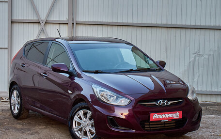 Hyundai Solaris II рестайлинг, 2011 год, 895 000 рублей, 3 фотография