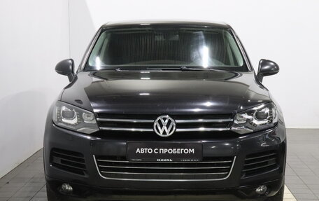 Volkswagen Touareg III, 2010 год, 1 746 000 рублей, 2 фотография