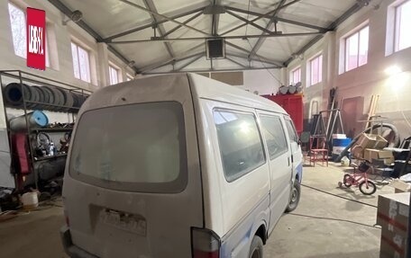 Mazda Bongo IV, 2003 год, 245 000 рублей, 4 фотография