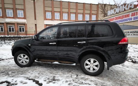 Mitsubishi Pajero Sport II рестайлинг, 2014 год, 1 820 000 рублей, 2 фотография