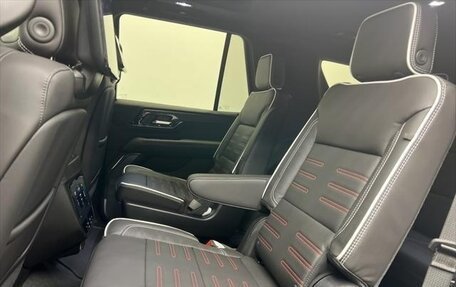 GMC Yukon IV, 2024 год, 22 070 000 рублей, 8 фотография