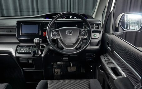 Honda Stepwgn IV, 2015 год, 2 187 000 рублей, 9 фотография