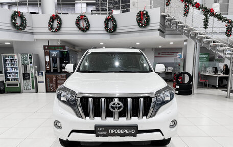 Toyota Land Cruiser Prado 150 рестайлинг 2, 2016 год, 4 250 000 рублей, 2 фотография