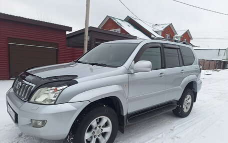 Toyota Land Cruiser Prado 120 рестайлинг, 2006 год, 12 фотография