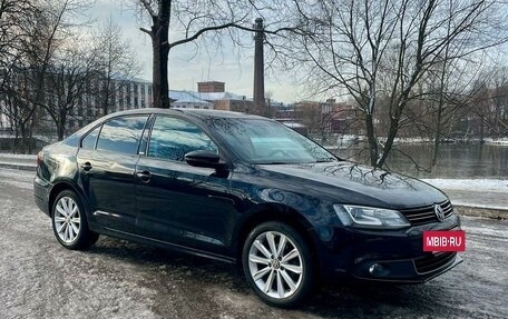 Volkswagen Jetta VI, 2014 год, 1 395 000 рублей, 2 фотография