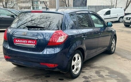 KIA cee'd I рестайлинг, 2011 год, 870 000 рублей, 2 фотография