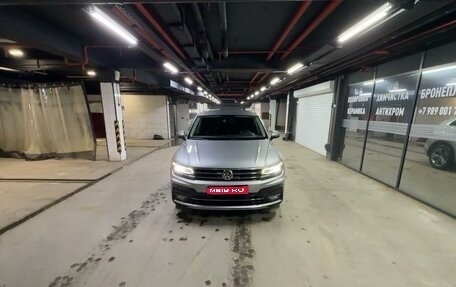 Volkswagen Tiguan II, 2019 год, 4 000 000 рублей, 1 фотография