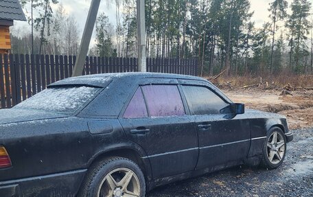 Mercedes-Benz W124, 1988 год, 250 000 рублей, 2 фотография