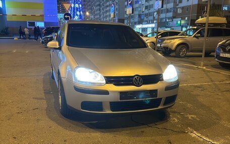 Volkswagen Golf V, 2005 год, 500 000 рублей, 2 фотография