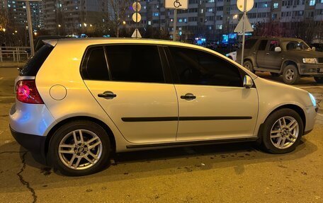 Volkswagen Golf V, 2005 год, 500 000 рублей, 9 фотография