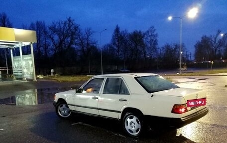 Mercedes-Benz W124, 1989 год, 260 000 рублей, 2 фотография