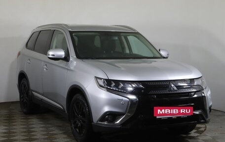 Mitsubishi Outlander III рестайлинг 3, 2019 год, 2 149 000 рублей, 3 фотография