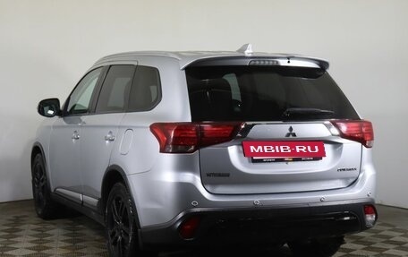 Mitsubishi Outlander III рестайлинг 3, 2019 год, 2 149 000 рублей, 7 фотография