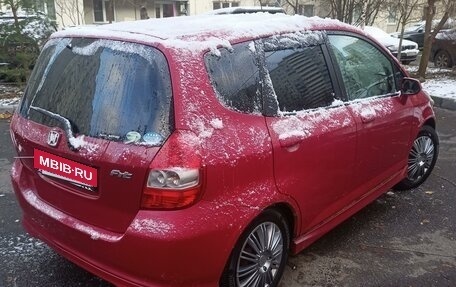 Honda Fit III, 2002 год, 400 000 рублей, 4 фотография