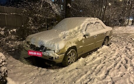 Mercedes-Benz W124, 1989 год, 135 000 рублей, 11 фотография