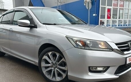 Honda Accord IX рестайлинг, 2013 год, 1 970 000 рублей, 4 фотография