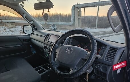 Toyota HiAce H200, 2014 год, 2 420 000 рублей, 3 фотография