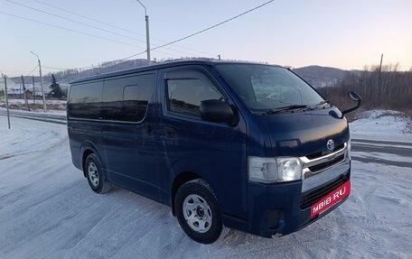 Toyota HiAce H200, 2014 год, 2 420 000 рублей, 8 фотография