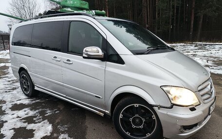 Mercedes-Benz Viano, 2011 год, 1 950 000 рублей, 3 фотография