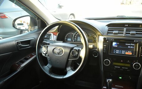 Toyota Camry, 2014 год, 1 815 000 рублей, 14 фотография