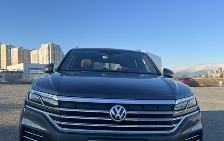 Volkswagen Touareg III, 2021 год, 8 850 000 рублей, 1 фотография