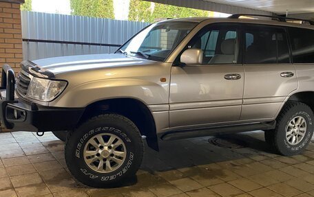 Toyota Land Cruiser 100 рестайлинг 2, 2003 год, 7 000 000 рублей, 6 фотография