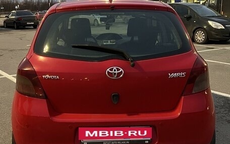 Toyota Yaris III рестайлинг, 2008 год, 580 000 рублей, 2 фотография