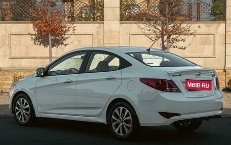 Hyundai Solaris II рестайлинг, 2015 год, 1 480 000 рублей, 2 фотография