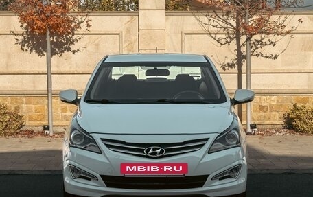 Hyundai Solaris II рестайлинг, 2015 год, 1 480 000 рублей, 3 фотография