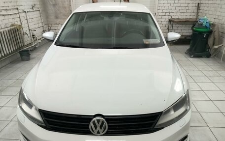 Volkswagen Jetta VI, 2016 год, 1 520 000 рублей, 2 фотография