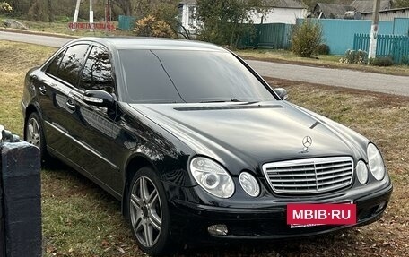 Mercedes-Benz E-Класс, 2003 год, 950 000 рублей, 2 фотография