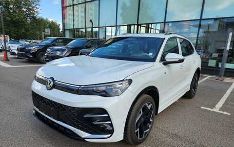 Volkswagen Tiguan, 2024 год, 6 400 000 рублей, 1 фотография