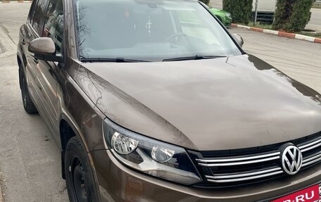 Volkswagen Tiguan I, 2015 год, 1 760 000 рублей, 2 фотография