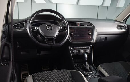 Volkswagen Tiguan II, 2020 год, 2 929 000 рублей, 6 фотография