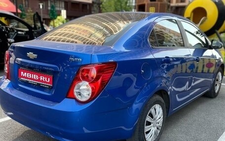 Chevrolet Aveo III, 2013 год, 900 000 рублей, 1 фотография