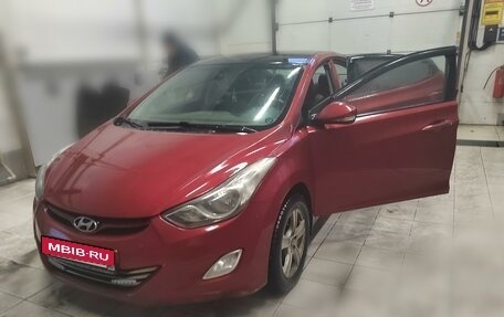 Hyundai Elantra V, 2011 год, 780 000 рублей, 3 фотография