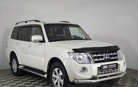 Mitsubishi Pajero IV, 2014 год, 2 650 000 рублей, 3 фотография