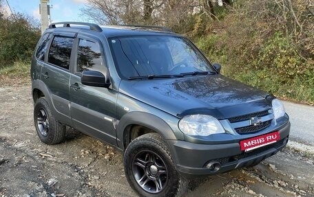 Chevrolet Niva I рестайлинг, 2012 год, 780 000 рублей, 3 фотография