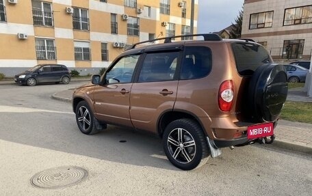 Chevrolet Niva I рестайлинг, 2017 год, 1 040 000 рублей, 4 фотография