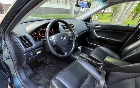 Honda Accord VII рестайлинг, 2005 год, 949 000 рублей, 2 фотография