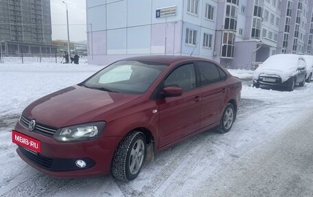 Volkswagen Polo VI (EU Market), 2011 год, 730 000 рублей, 2 фотография