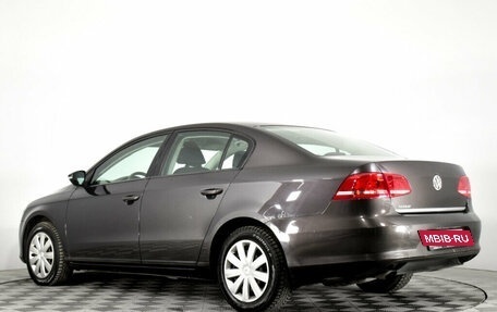 Volkswagen Passat B7, 2011 год, 800 000 рублей, 7 фотография