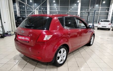 KIA cee'd I рестайлинг, 2011 год, 850 000 рублей, 3 фотография