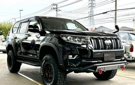 Toyota Land Cruiser Prado 150 рестайлинг 2, 2021 год, 3 450 000 рублей, 3 фотография