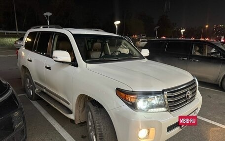 Toyota Land Cruiser 200, 2014 год, 4 590 000 рублей, 3 фотография