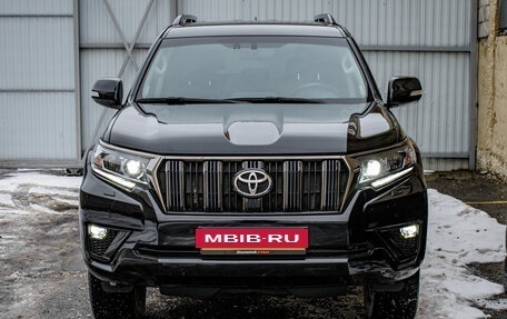 Toyota Land Cruiser Prado 150 рестайлинг 2, 2020 год, 6 890 000 рублей, 2 фотография